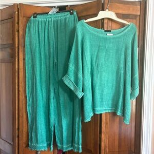 Chic Teal Women's Pantsuit